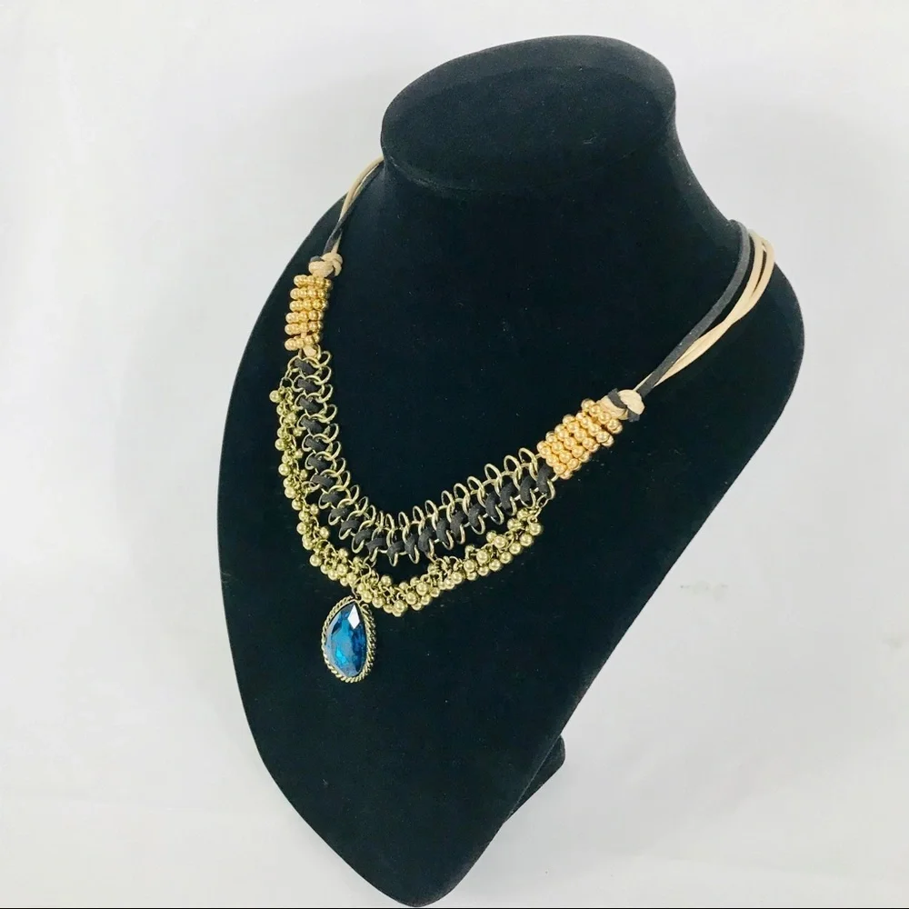 Chain statement Necklace - Picture 2 of 4